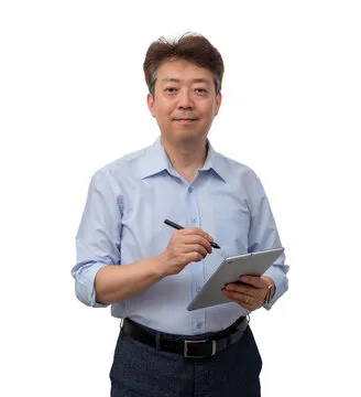 专业分析师团队